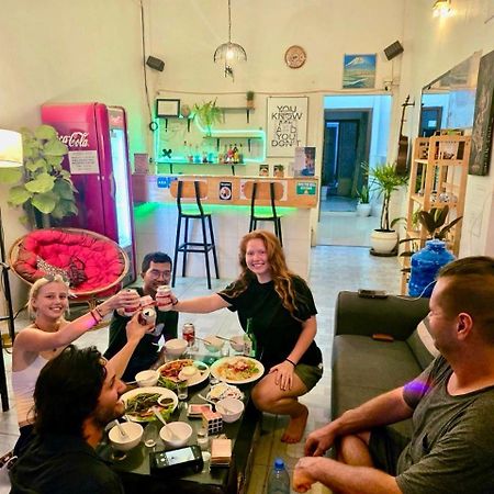 Social Backpacker Hostel & Rooftop Bar Μπατταμπάνγκ Εξωτερικό φωτογραφία