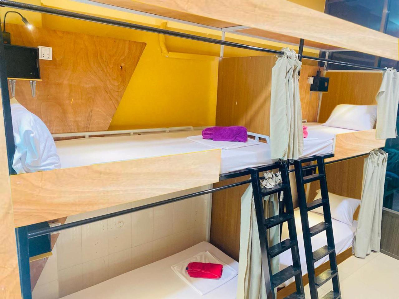 Social Backpacker Hostel & Rooftop Bar Μπατταμπάνγκ Εξωτερικό φωτογραφία
