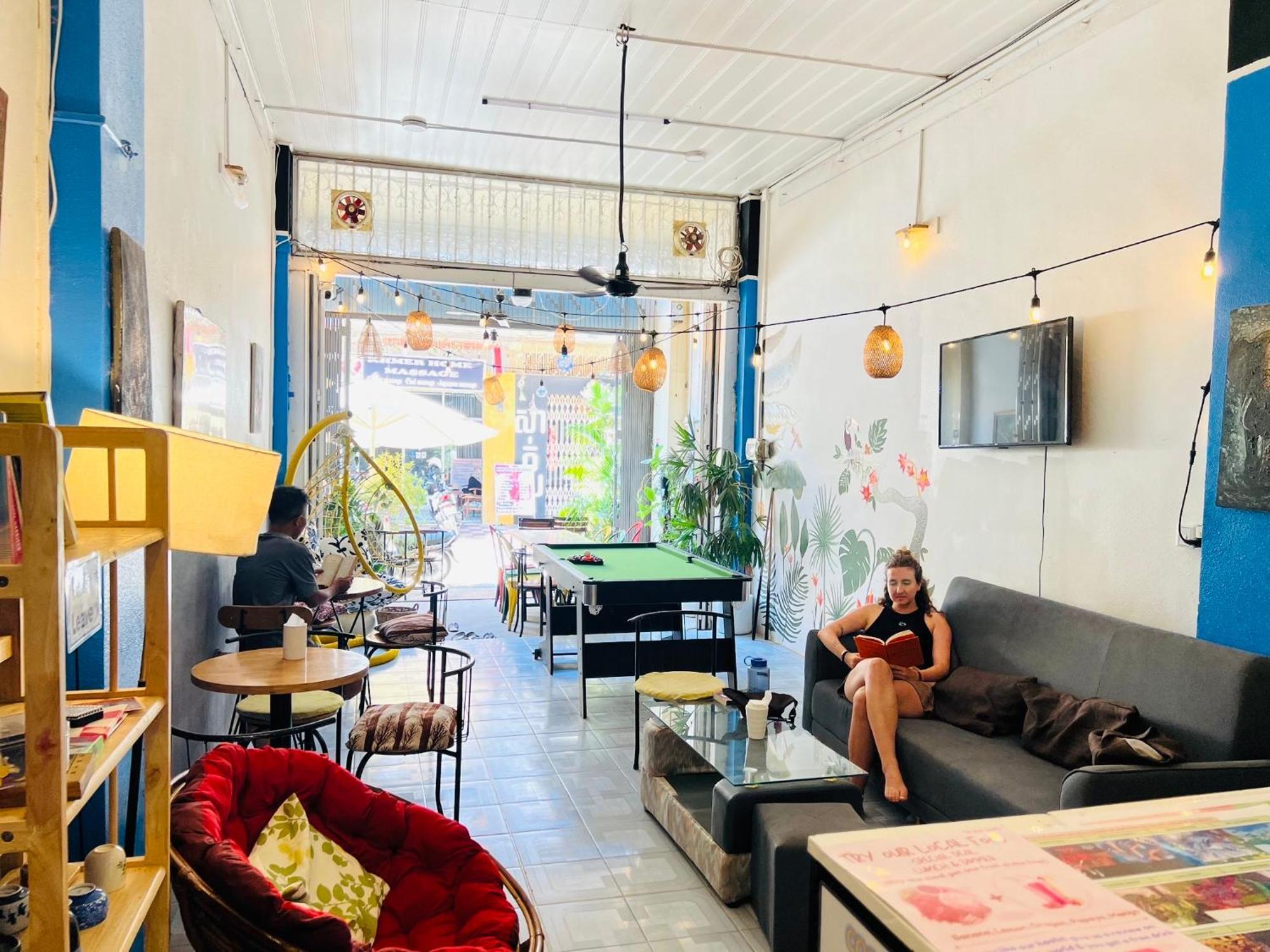 Social Backpacker Hostel & Rooftop Bar Μπατταμπάνγκ Εξωτερικό φωτογραφία